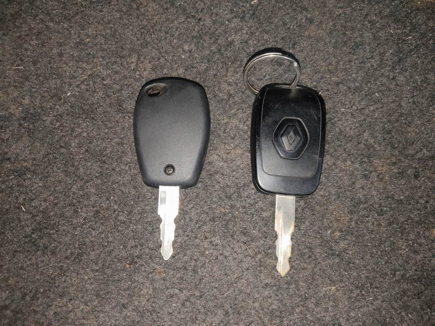 Used 2017 Renault Kwid RXL Petrol Manual extra CAR KEY VIEW