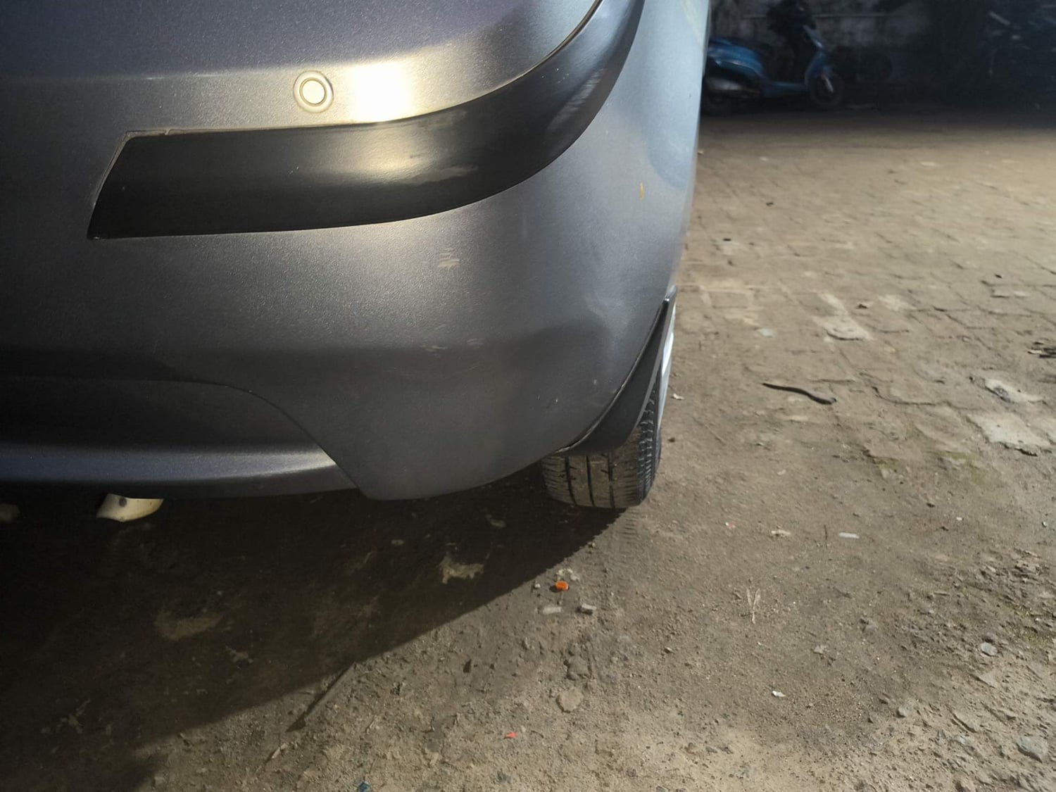 Used 2014 Maruti Suzuki Swift Dzire VXI Petrol Manual dents MINOR SCRATCH