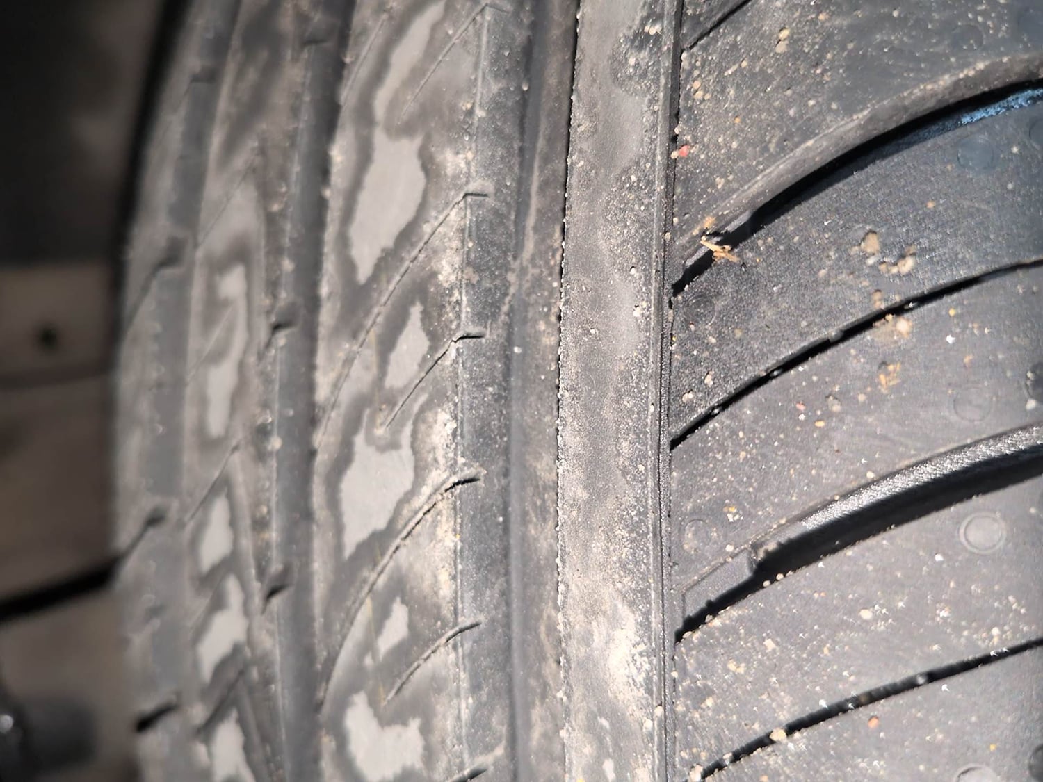 Used 2020 Renault Triber RXZ Petrol Manual tyres RIGHT FRONT TYRE TREAD VIEW
