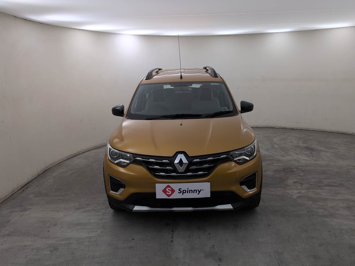 Used 2020 Renault Triber RXZ Petrol Manual exterior FRONT VIEW