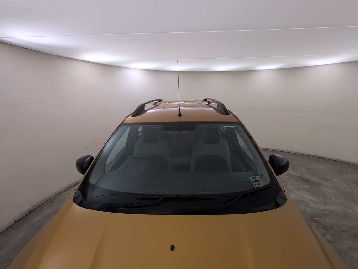 Used 2020 Renault Triber RXZ Petrol Manual exterior FRONT WINDSHIELD VIEW