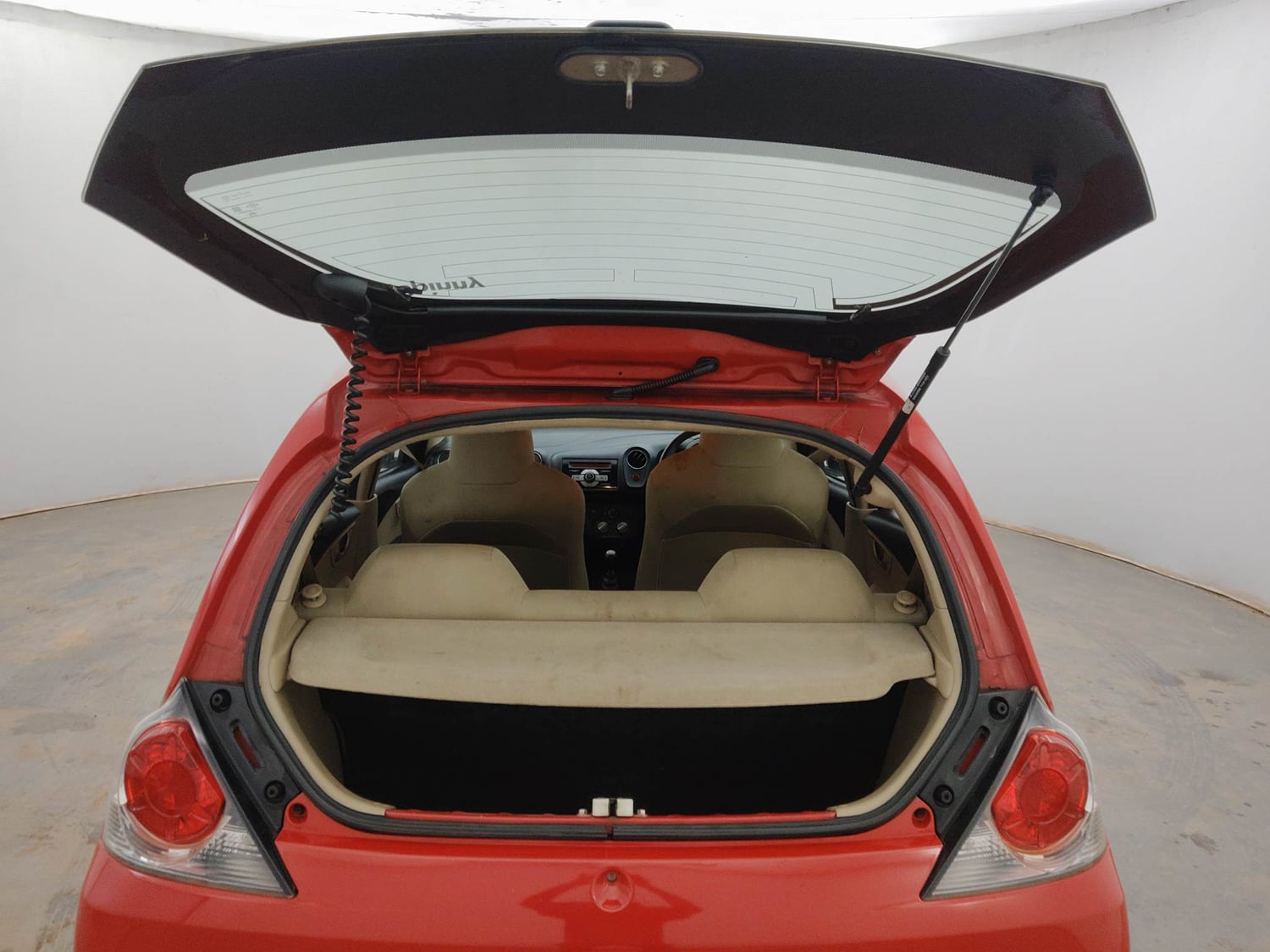 Used 2015 Honda Brio VX MT Petrol Manual interior DICKY DOOR OPEN VIEW