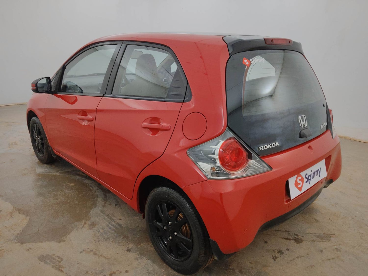 Used 2015 Honda Brio VX MT Petrol Manual exterior LEFT REAR CORNER VIEW