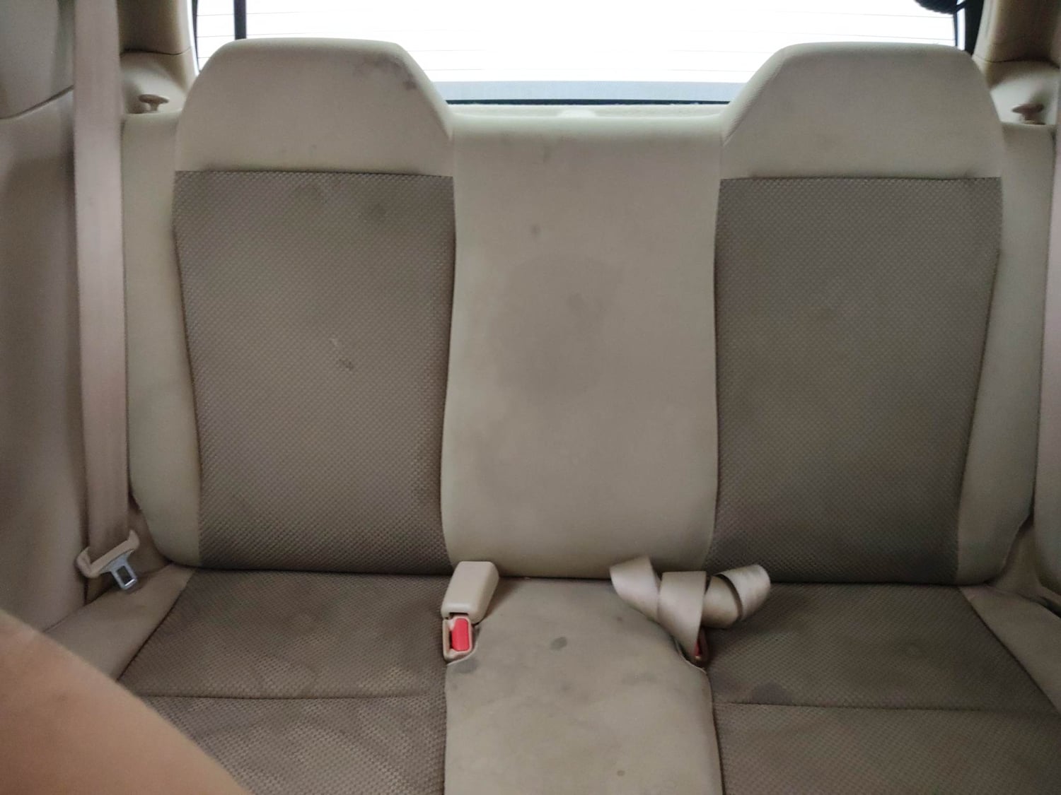 Used 2015 Honda Brio VX MT Petrol Manual interior REAR SEAT CONDITION VIEW