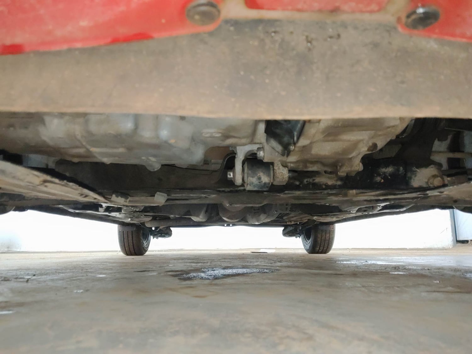 Used 2015 Honda Brio VX MT Petrol Manual extra FRONT LEFT UNDERBODY VIEW