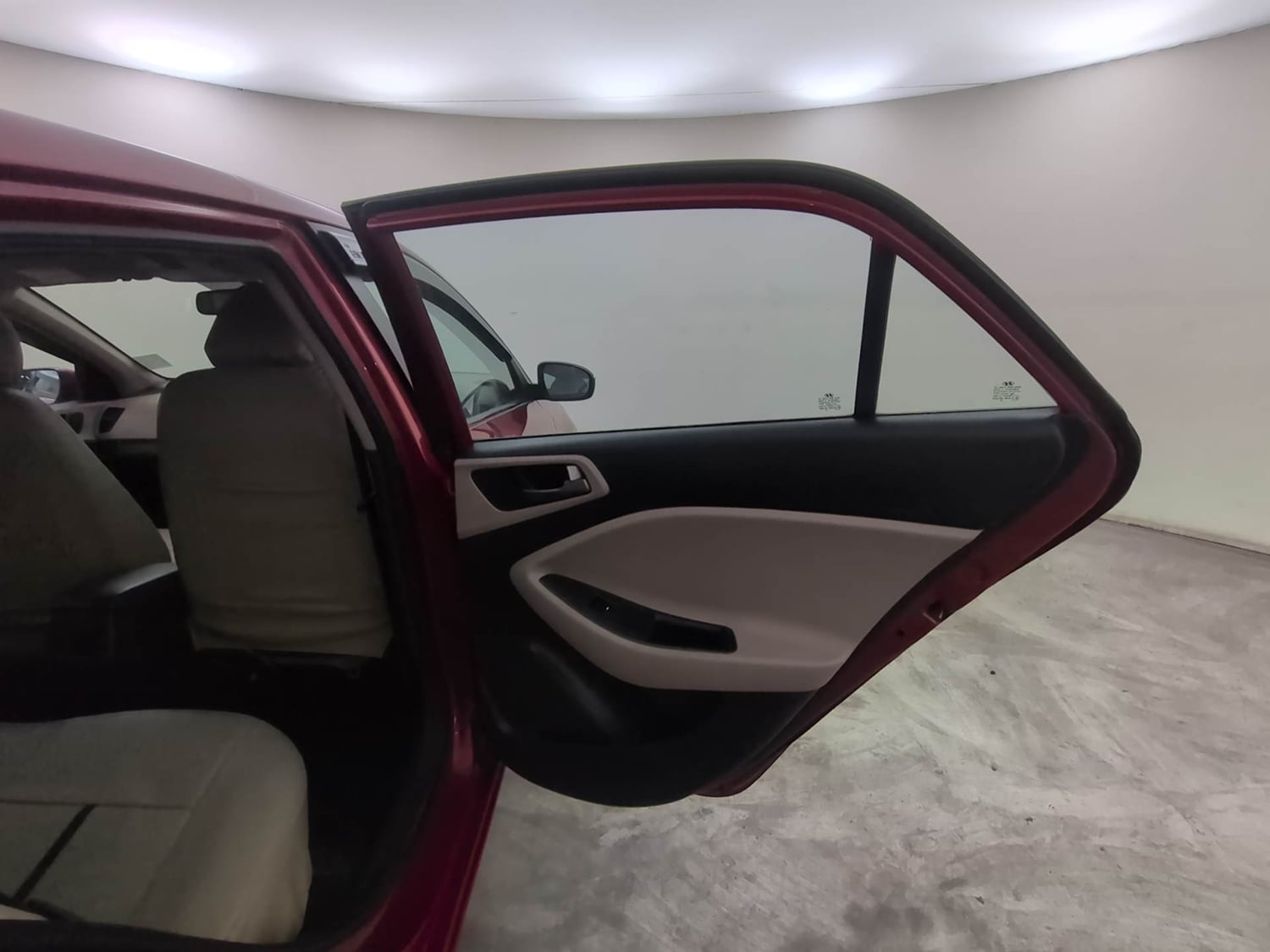 Used 2016 Hyundai Elite i20 Sportz 1.2 Petrol Manual interior RIGHT REAR DOOR OPEN VIEW