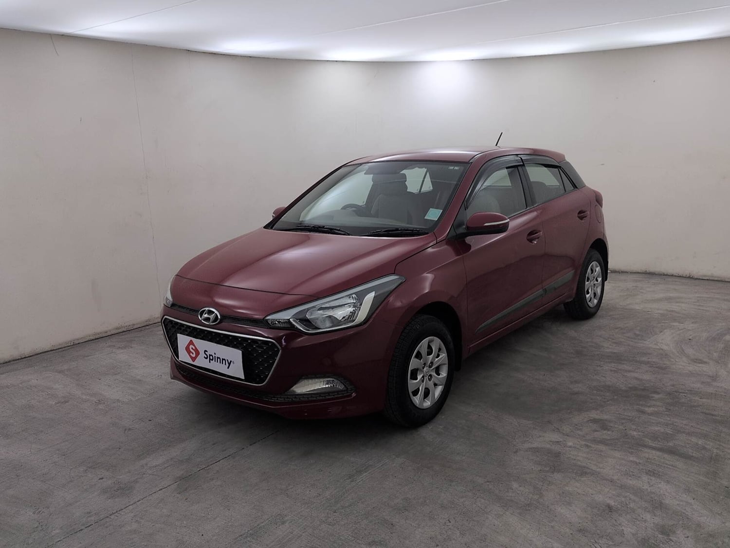 Used 2016 Hyundai Elite i20 Sportz 1.2 Petrol Manual exterior LEFT FRONT CORNER VIEW