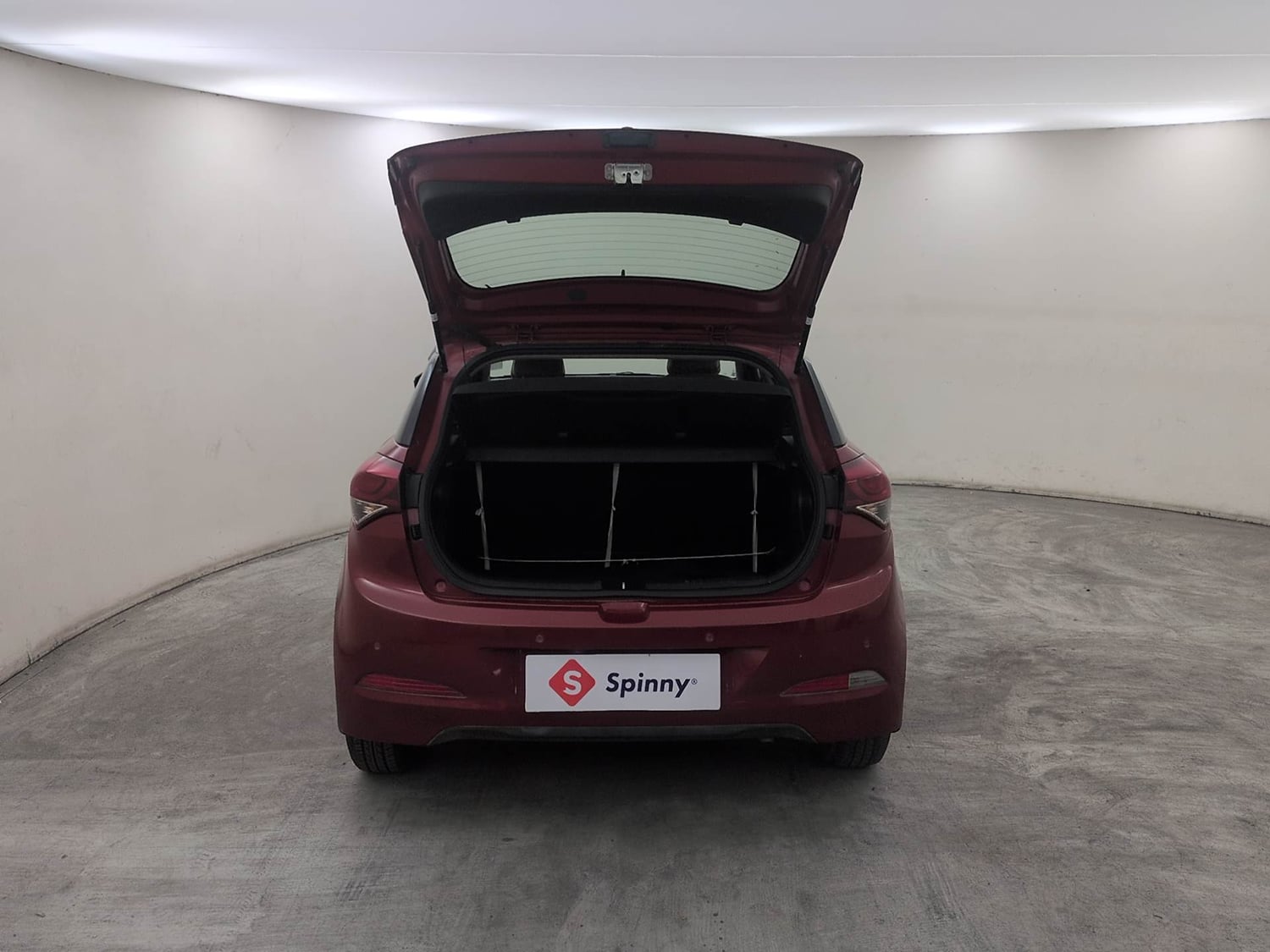Used 2016 Hyundai Elite i20 Sportz 1.2 Petrol Manual interior DICKY DOOR OPEN VIEW