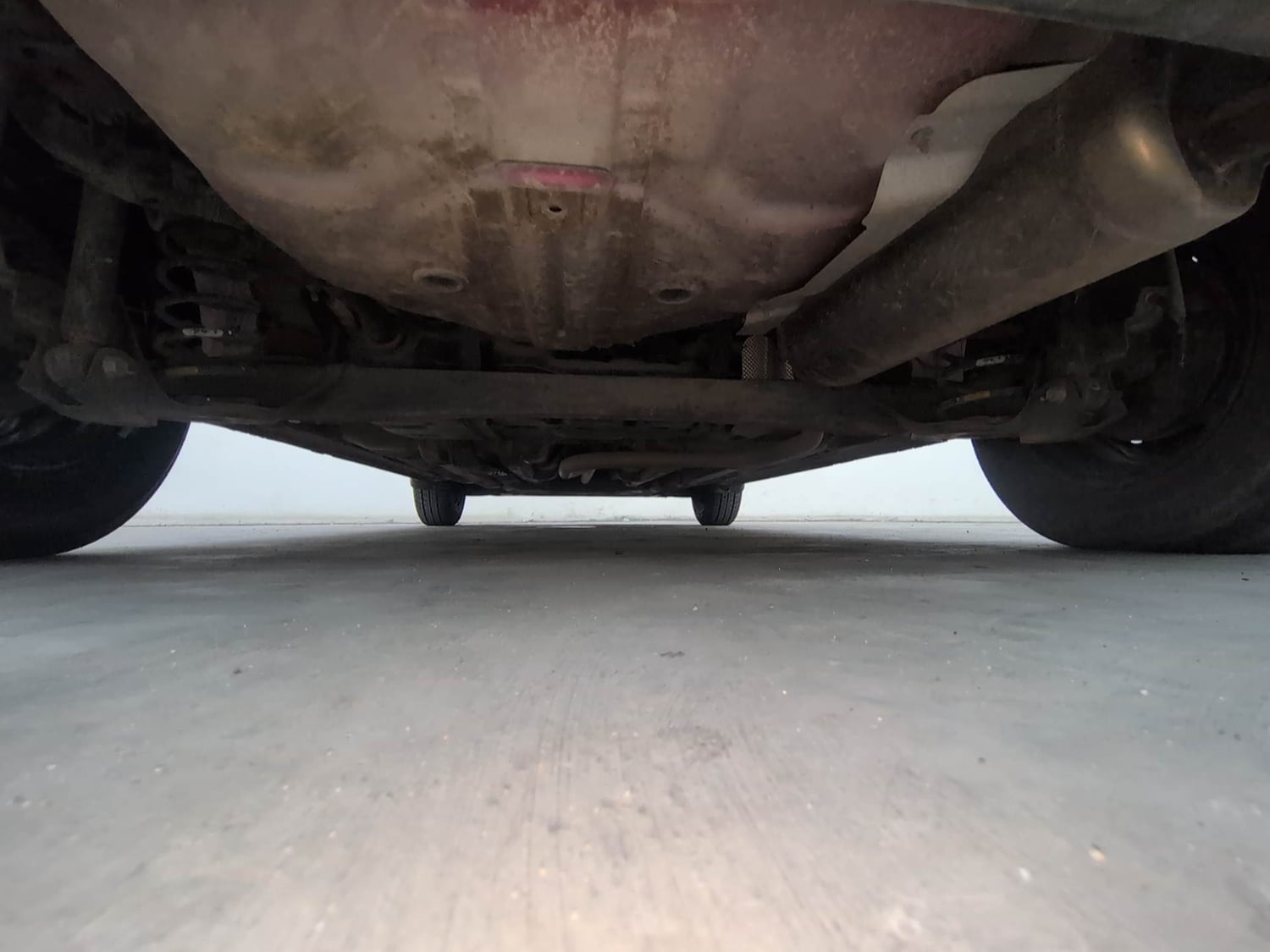 Used 2016 Hyundai Elite i20 Sportz 1.2 Petrol Manual extra REAR UNDERBODY VIEW (TAKEN FROM REAR)