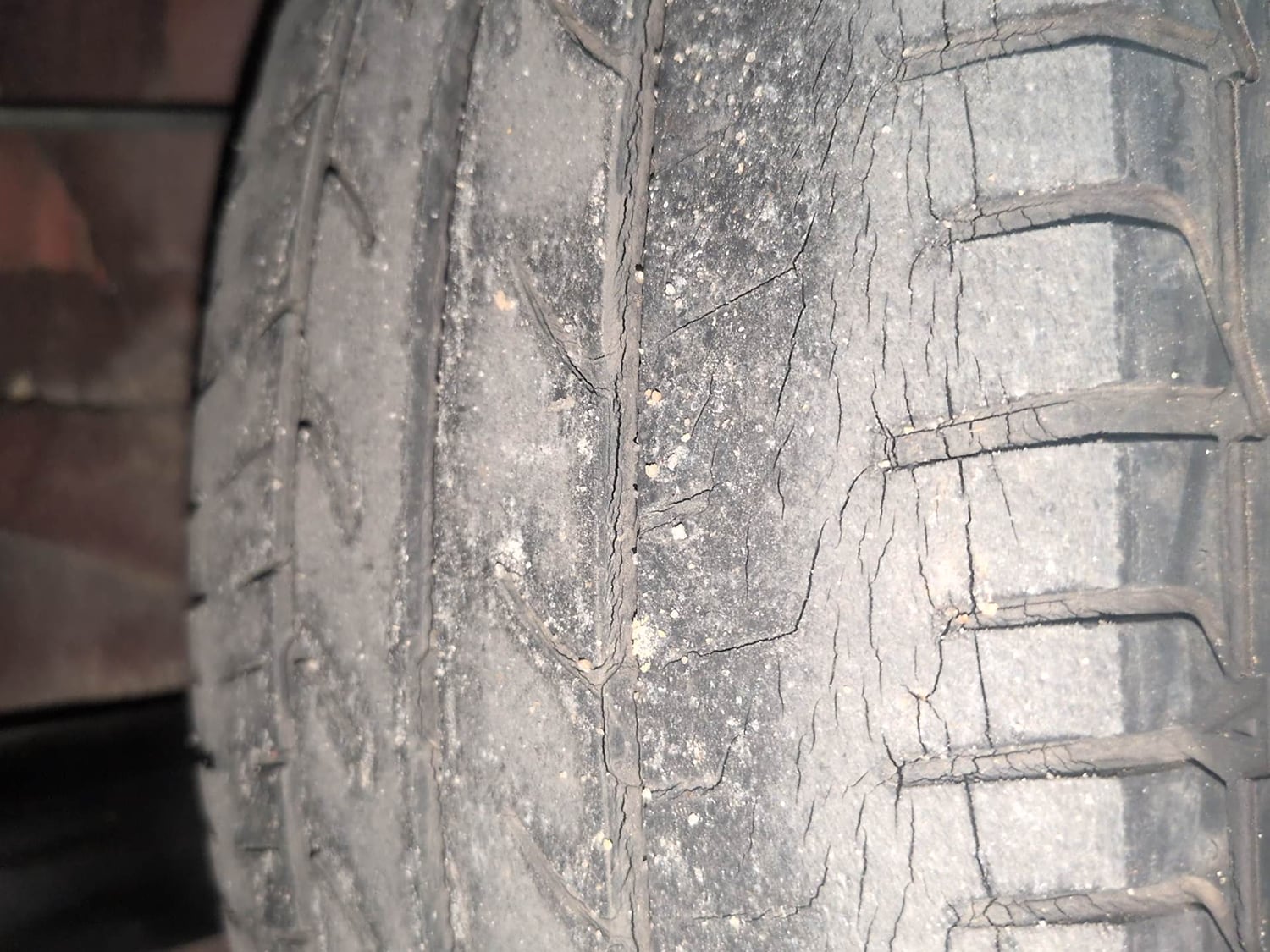 Used 2016 Hyundai Elite i20 Sportz 1.2 Petrol Manual tyres RIGHT REAR TYRE TREAD VIEW