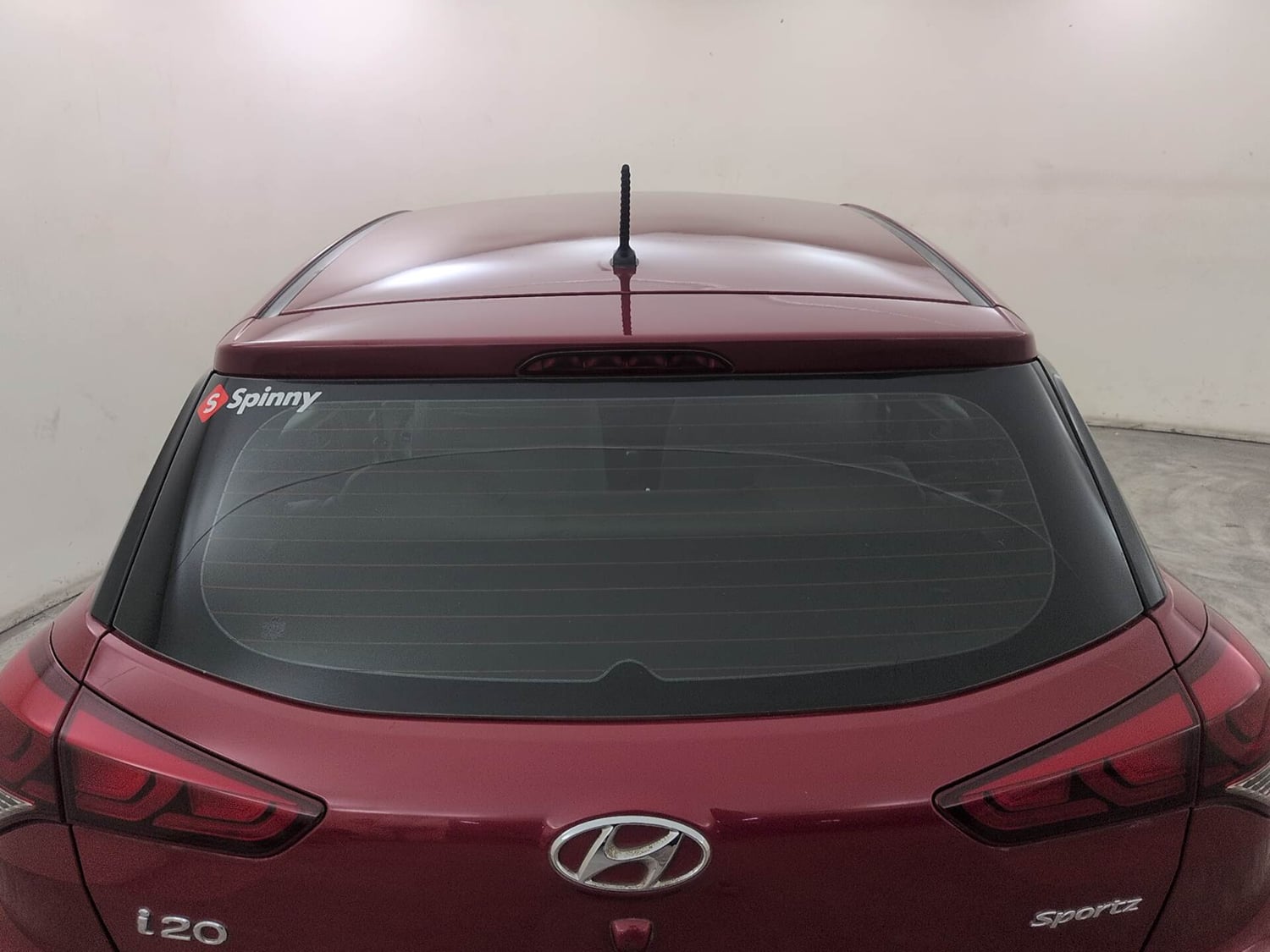 Used 2016 Hyundai Elite i20 Sportz 1.2 Petrol Manual exterior BACK WINDSHIELD VIEW