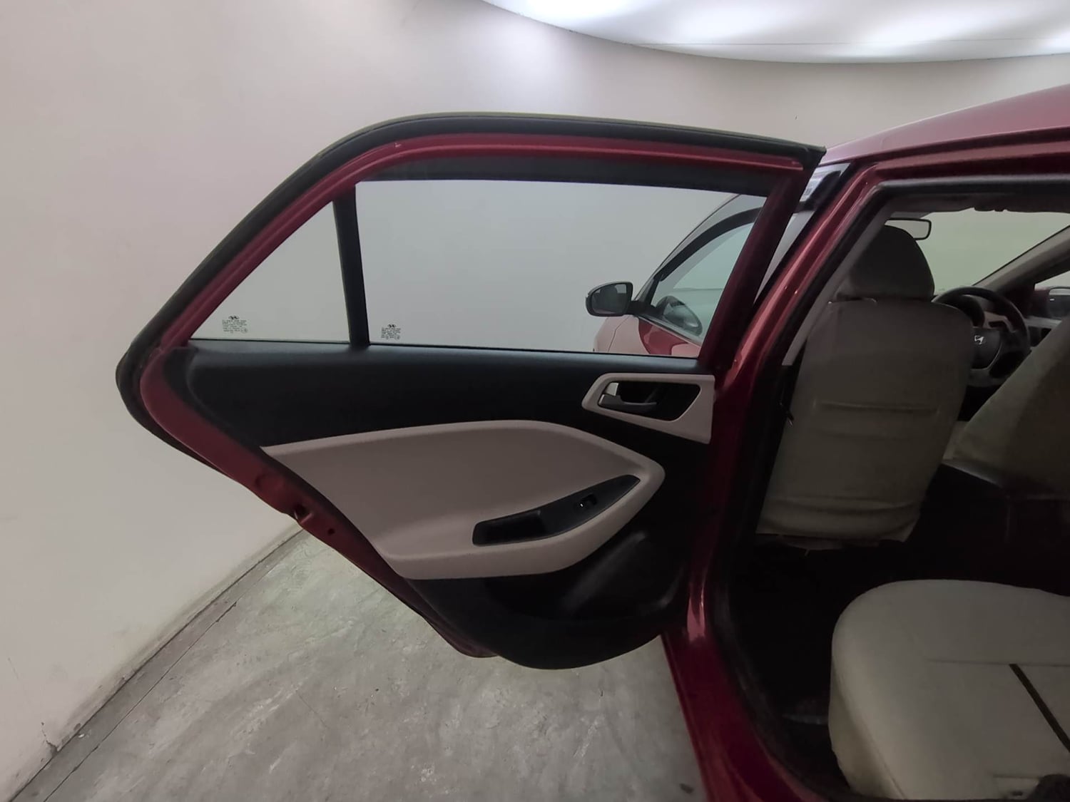 Used 2016 Hyundai Elite i20 Sportz 1.2 Petrol Manual interior LEFT REAR DOOR OPEN VIEW