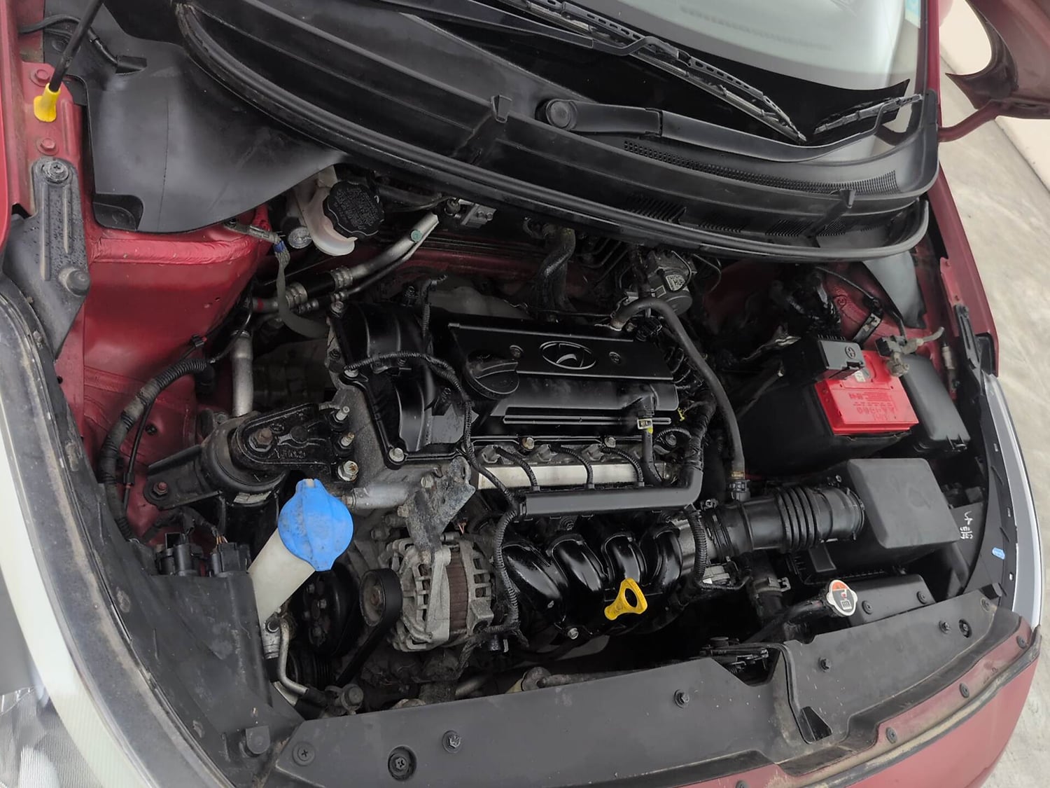 Used 2016 Hyundai Elite i20 Sportz 1.2 Petrol Manual engine ENGINE RIGHT SIDE VIEW