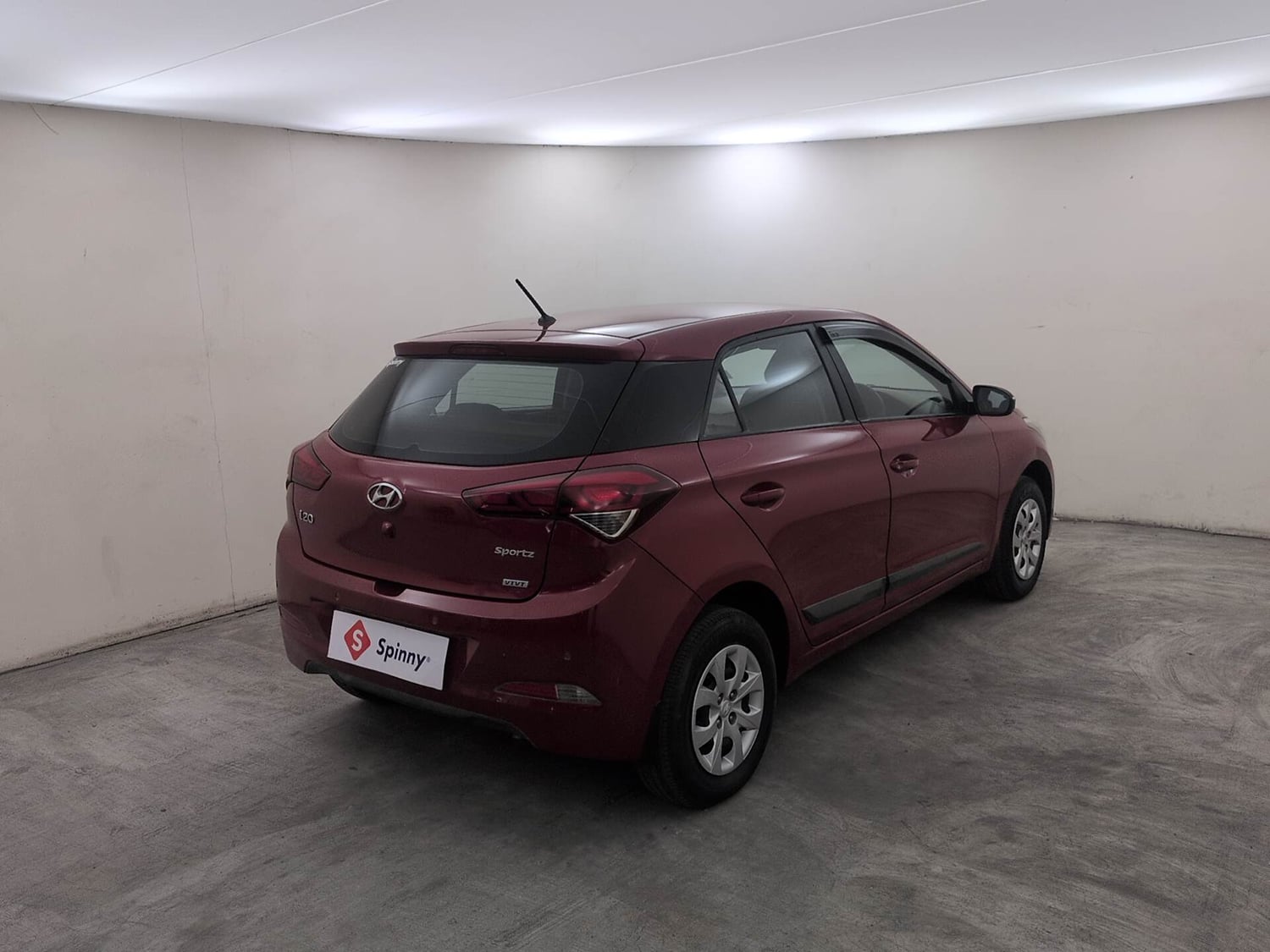 Used 2016 Hyundai Elite i20 Sportz 1.2 Petrol Manual exterior RIGHT REAR CORNER VIEW