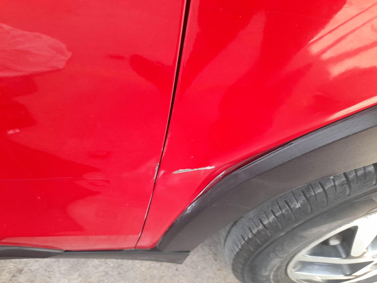 Used 2022 Mahindra XUV 300 W8 (O) 1.5 Diesel AMT Diesel Automatic dents MINOR SCRATCH