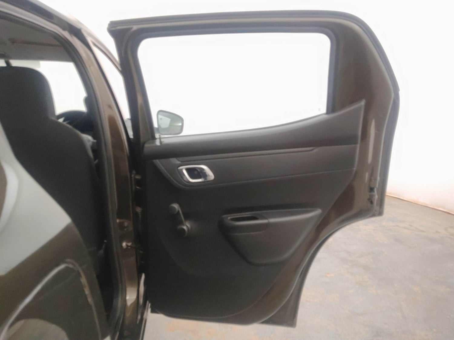 Used 2020 Renault Kwid 1.0 RXT AMT Opt Petrol Automatic interior RIGHT REAR DOOR OPEN VIEW