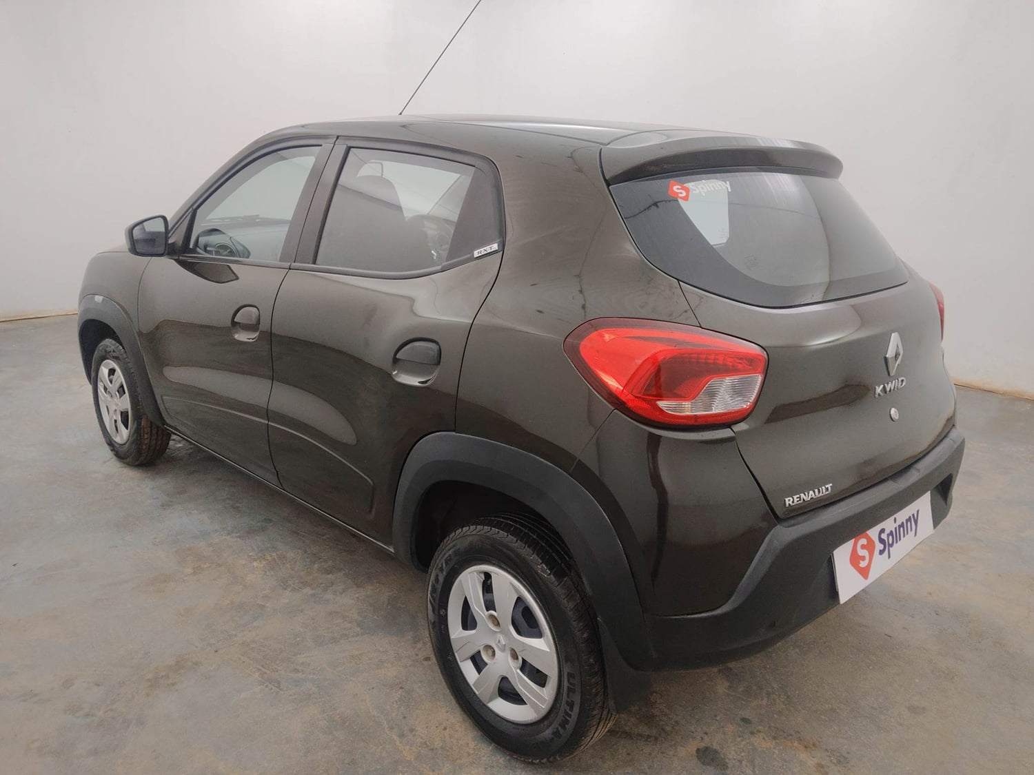 Used 2020 Renault Kwid 1.0 RXT AMT Opt Petrol Automatic exterior LEFT REAR CORNER VIEW