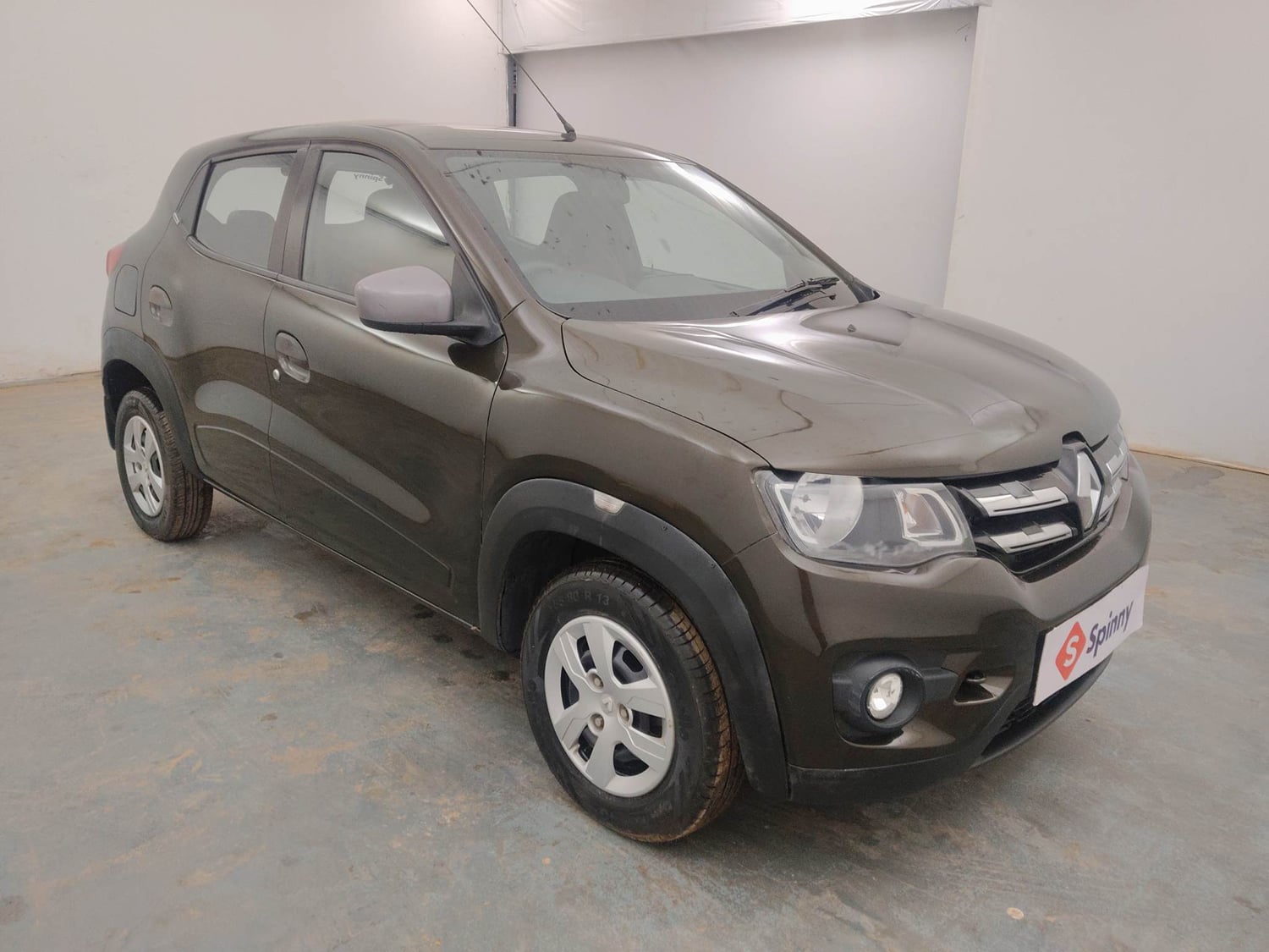 Used 2020 Renault Kwid 1.0 RXT AMT Opt Petrol Automatic exterior RIGHT FRONT CORNER VIEW