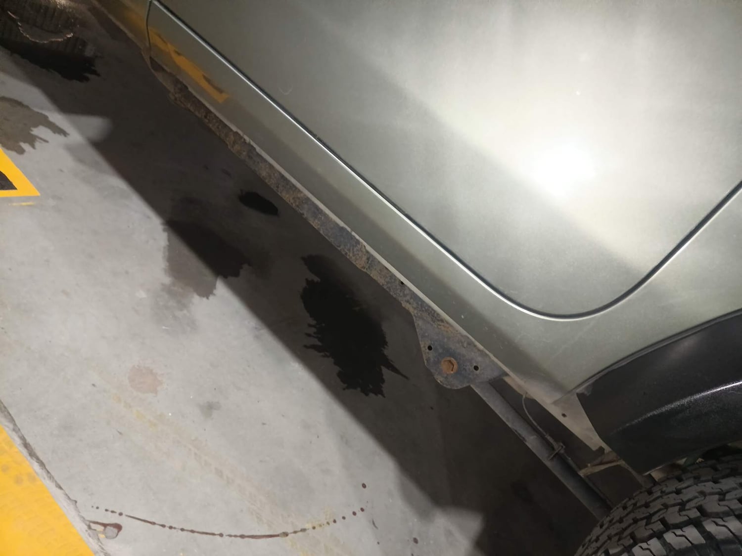 Used 2021 mahindra Thar LX Hard Top Petrol AT 4WD Petrol Automatic dents MINOR SCRATCH