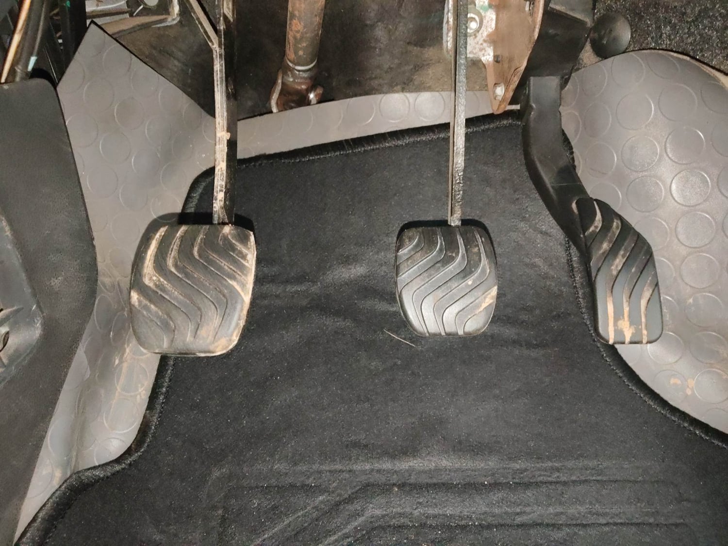 Used 2016 Renault Kwid RXL Petrol Manual interior PEDALS VIEW
