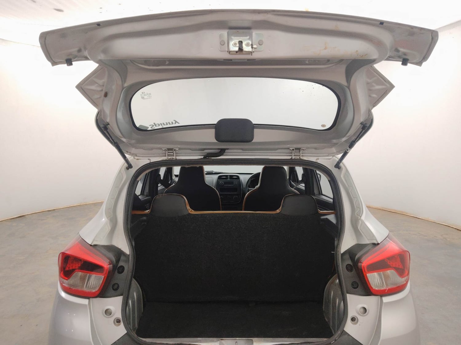 Used 2016 Renault Kwid RXL Petrol Manual interior DICKY DOOR OPEN VIEW