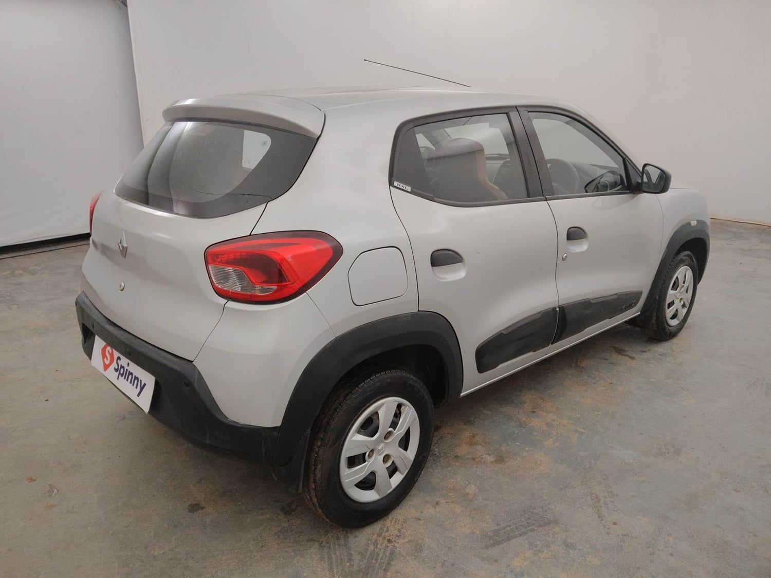 Used 2016 Renault Kwid RXL Petrol Manual exterior RIGHT REAR CORNER VIEW