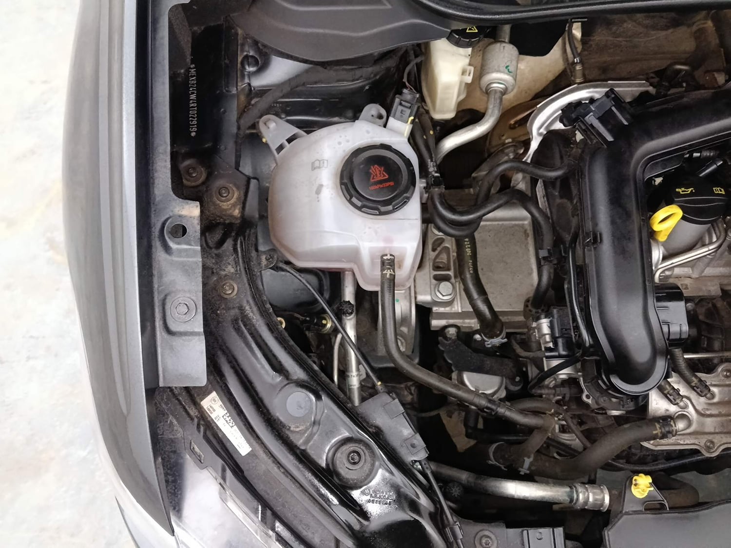 Used 2024 Volkswagen Taigun Topline 1.0 TSI AT Petrol Automatic engine ENGINE RIGHT SIDE VIEW
