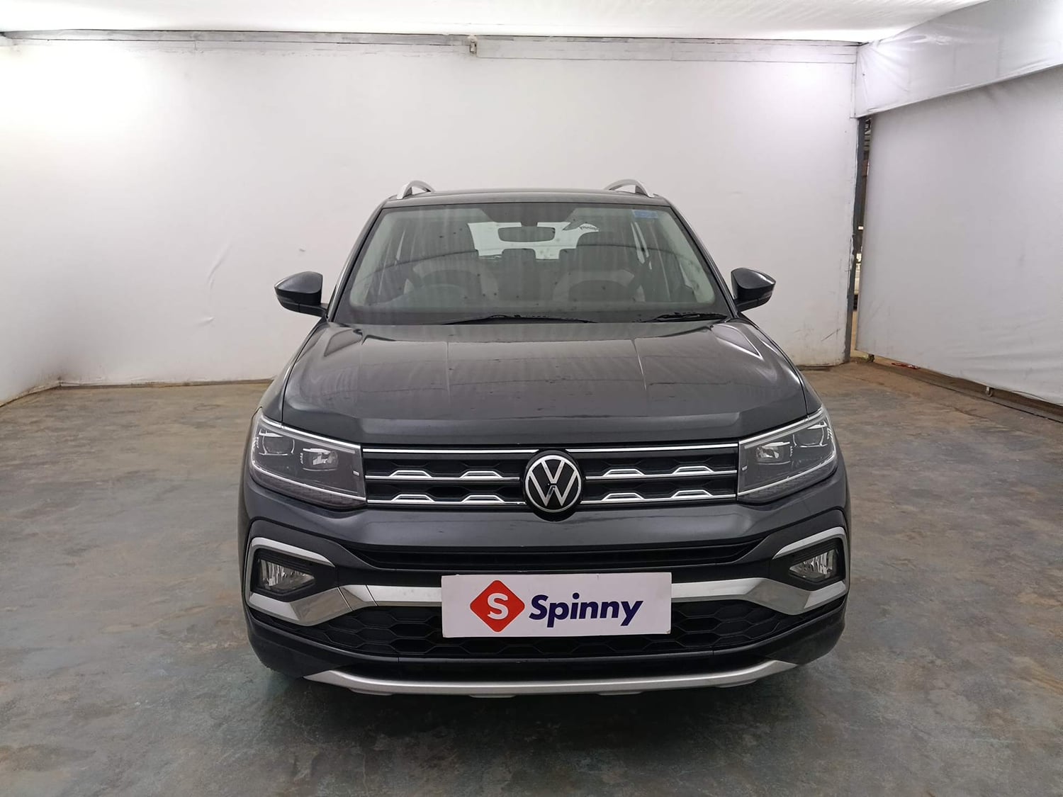 Used 2024 Volkswagen Taigun Topline 1.0 TSI AT Petrol Automatic exterior FRONT VIEW