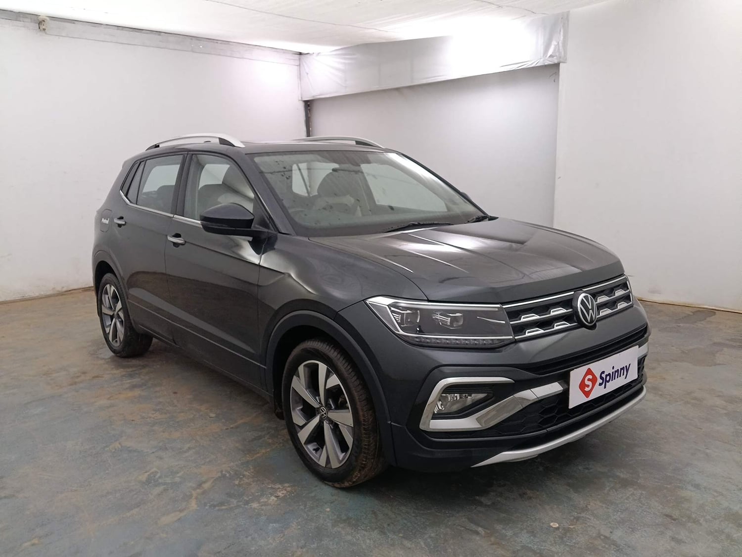 Used 2024 Volkswagen Taigun Topline 1.0 TSI AT Petrol Automatic exterior RIGHT FRONT CORNER VIEW