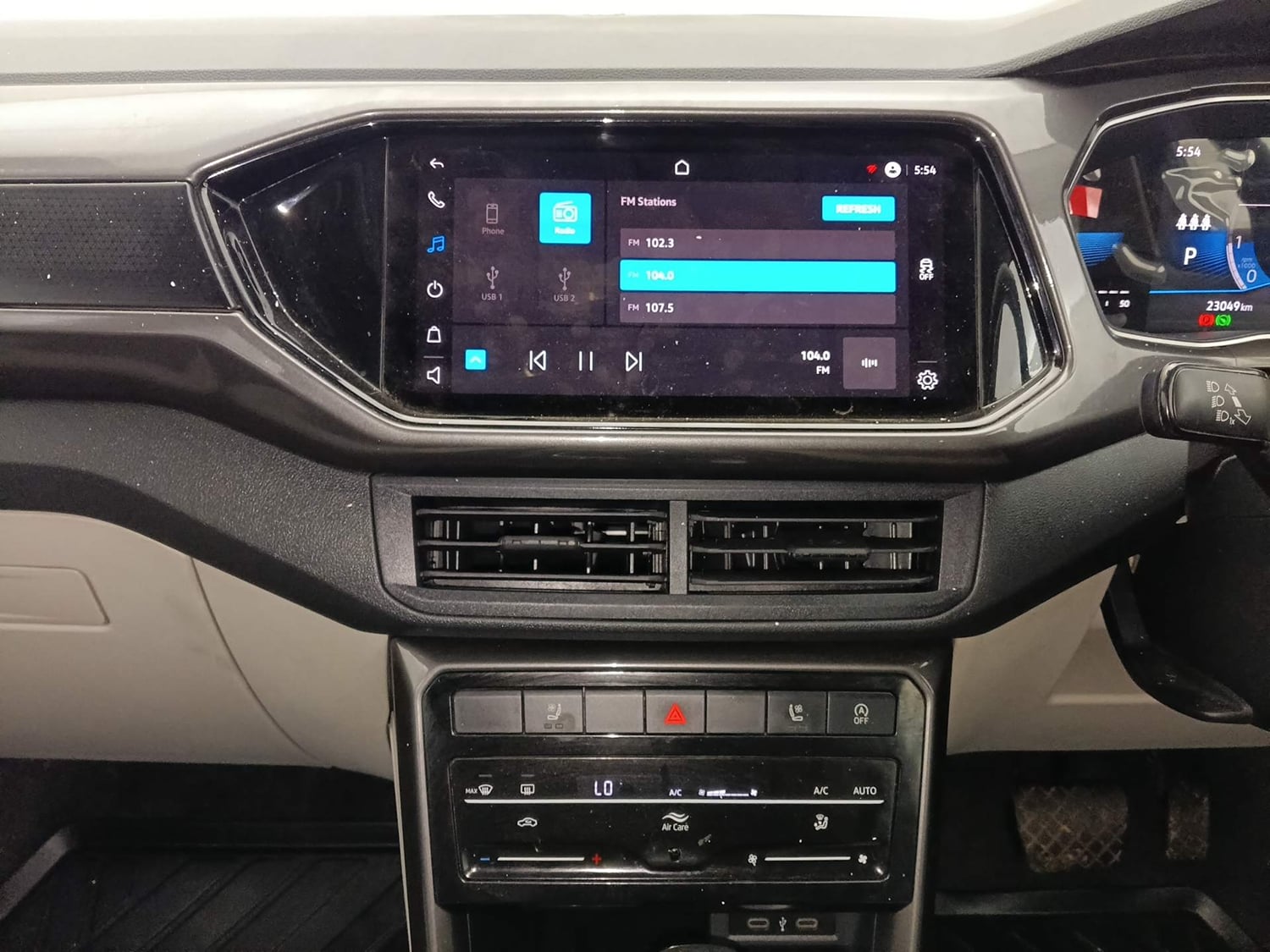 Used 2024 Volkswagen Taigun Topline 1.0 TSI AT Petrol Automatic interior MUSIC SYSTEM & AC CONTROL VIEW