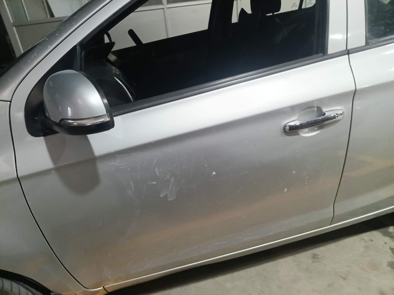 Used 2012 Hyundai i20 Asta 1.4 CRDI Diesel Manual dents MINOR SCRATCH