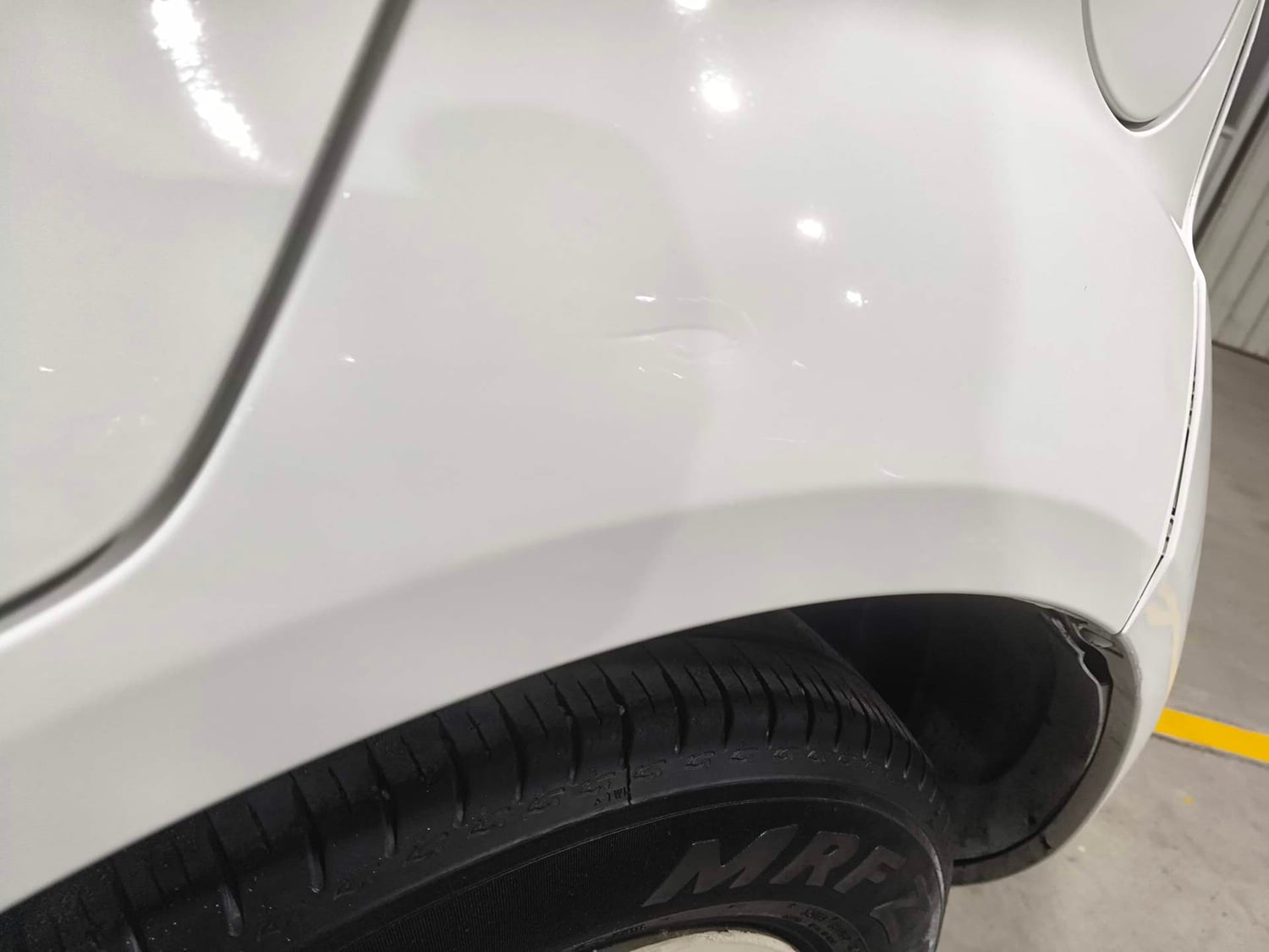 Used 2013 Maruti Suzuki Ritz Vxi BS-IV Petrol Manual dents MINOR DENT