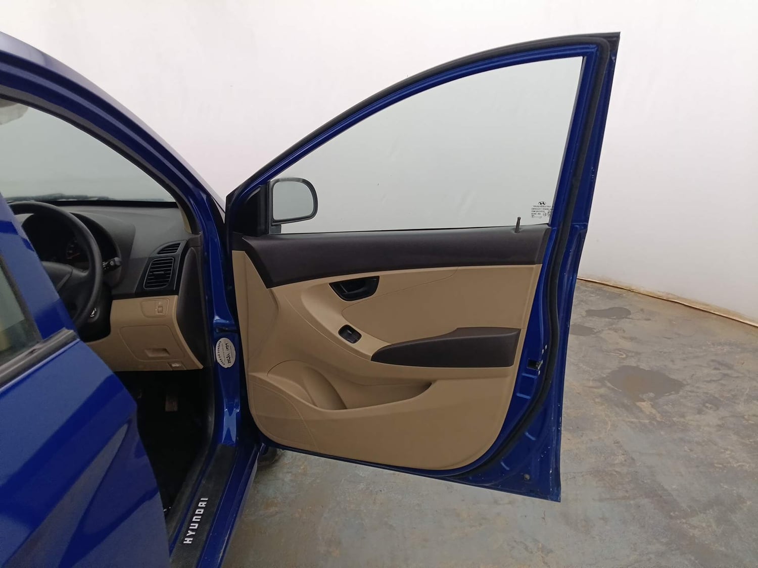 Used 2017 Hyundai Eon Era + Petrol Manual interior RIGHT FRONT DOOR OPEN VIEW