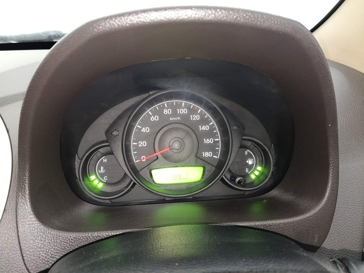 Used 2017 Hyundai Eon Era + Petrol Manual interior CLUSTERMETER VIEW
