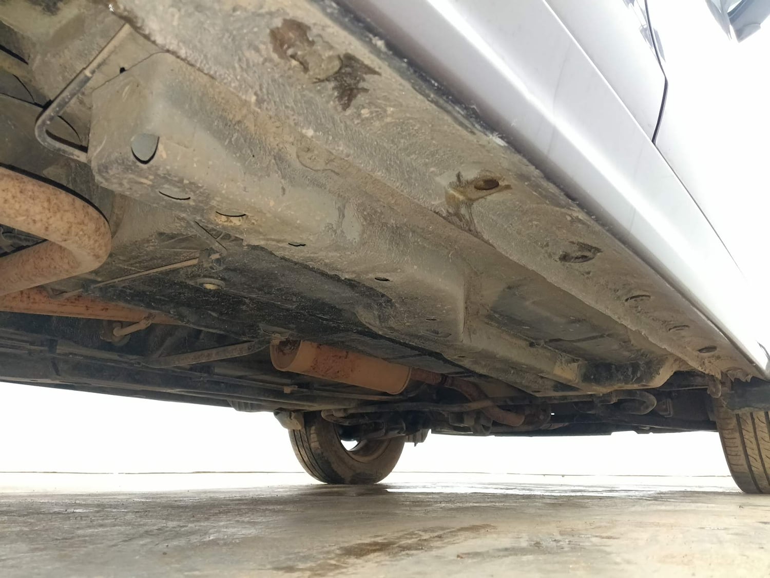 Used 2019 Tata Tiago Revotron XZA Petrol Automatic extra REAR RIGHT UNDERBODY VIEW