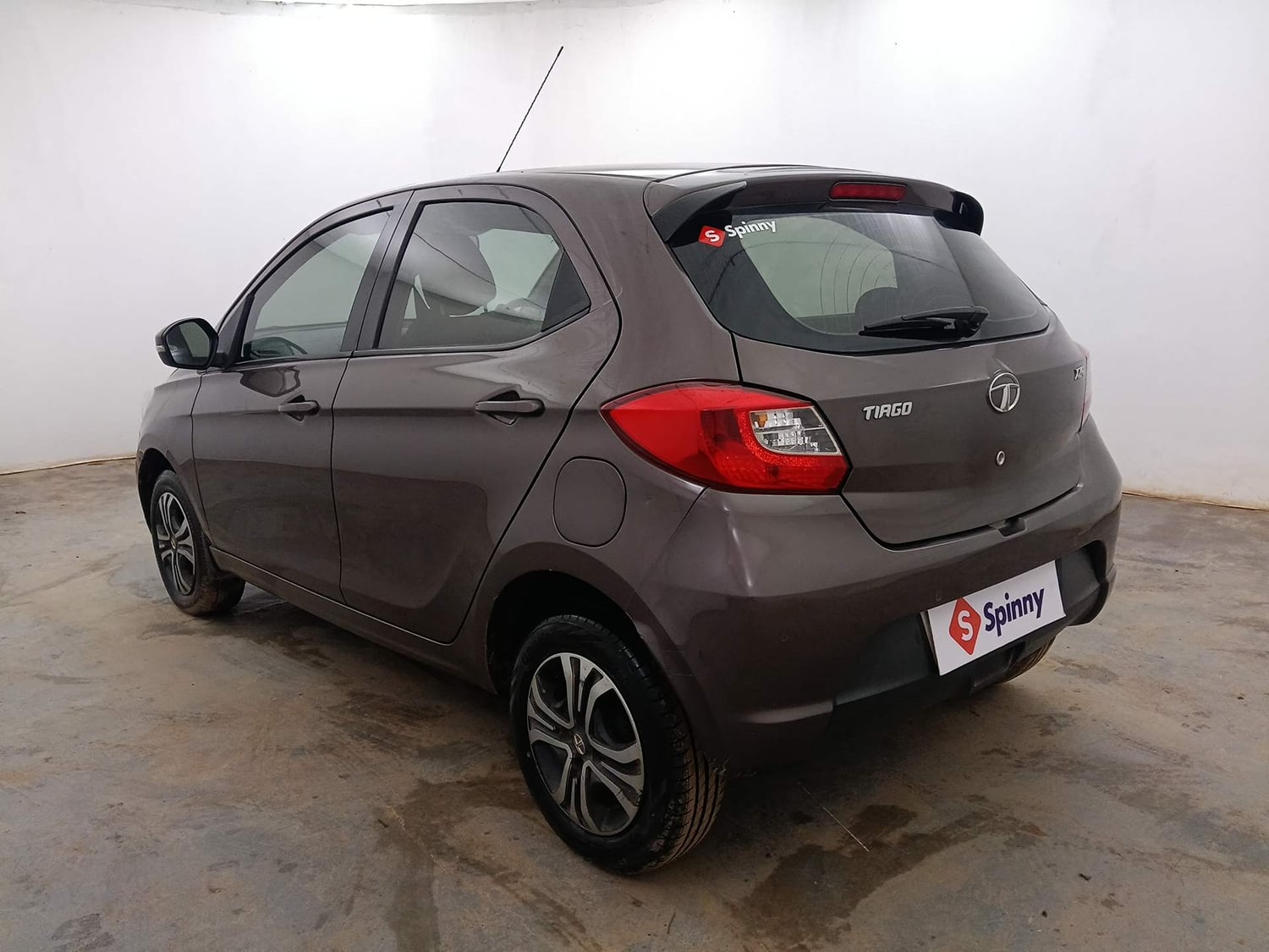 Used 2019 Tata Tiago Revotron XZA Petrol Automatic exterior LEFT REAR CORNER VIEW