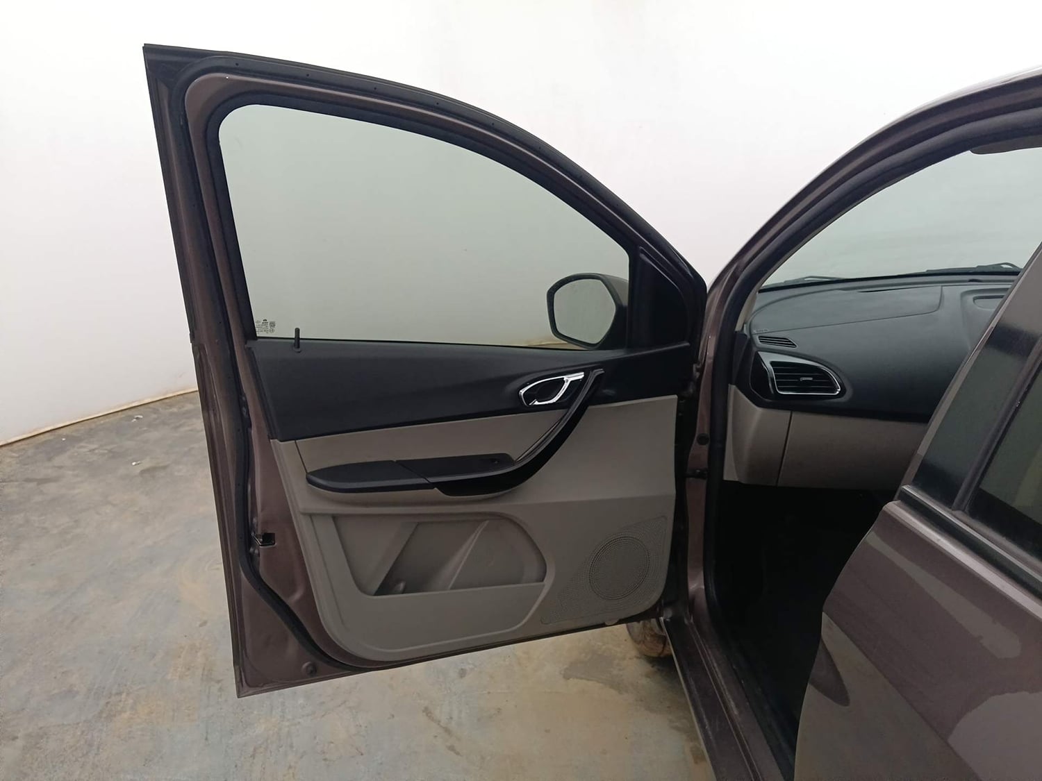 Used 2019 Tata Tiago Revotron XZA Petrol Automatic interior LEFT FRONT DOOR OPEN VIEW