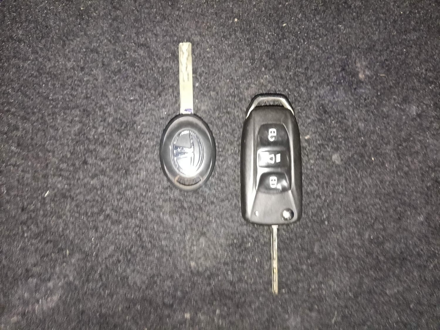 Used 2019 Tata Tiago Revotron XZA Petrol Automatic extra CAR KEY VIEW