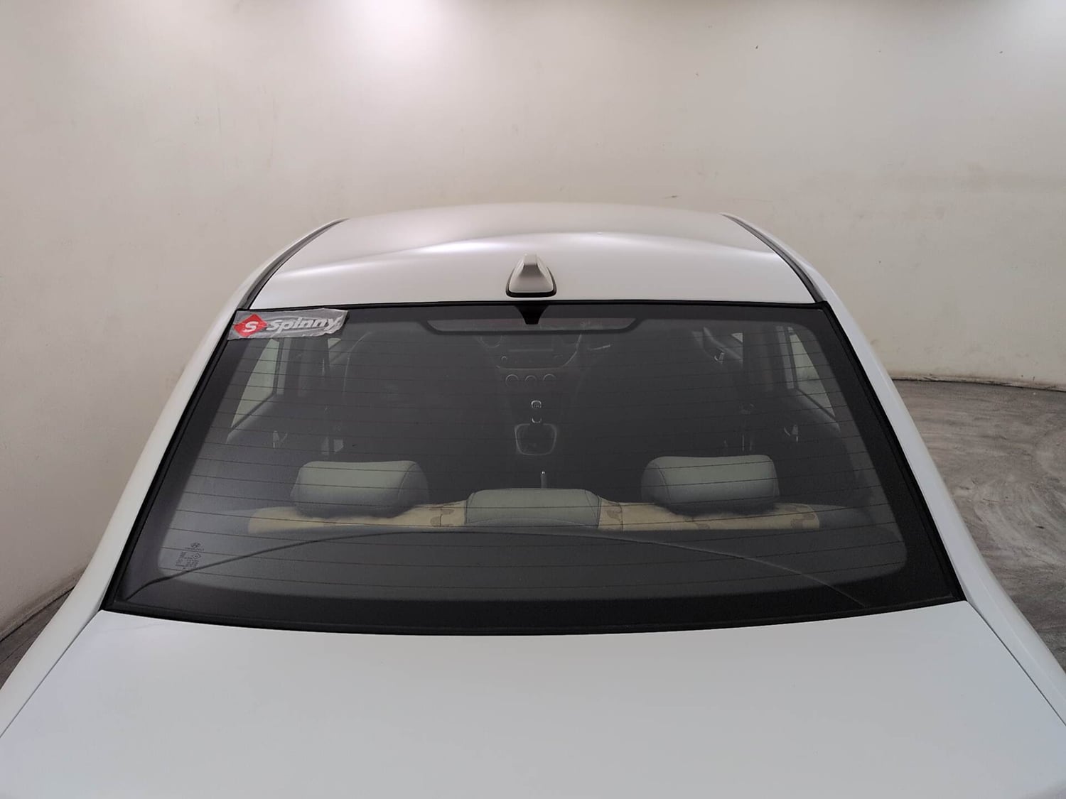 Used 2017 Hyundai Xcent SX Petrol Manual exterior BACK WINDSHIELD VIEW