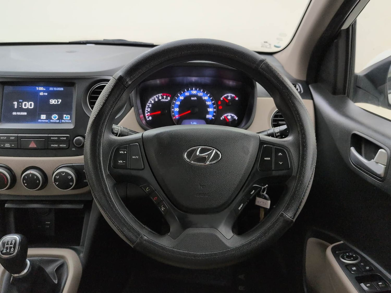 Used 2017 Hyundai Xcent SX Petrol Manual interior STEERING VIEW