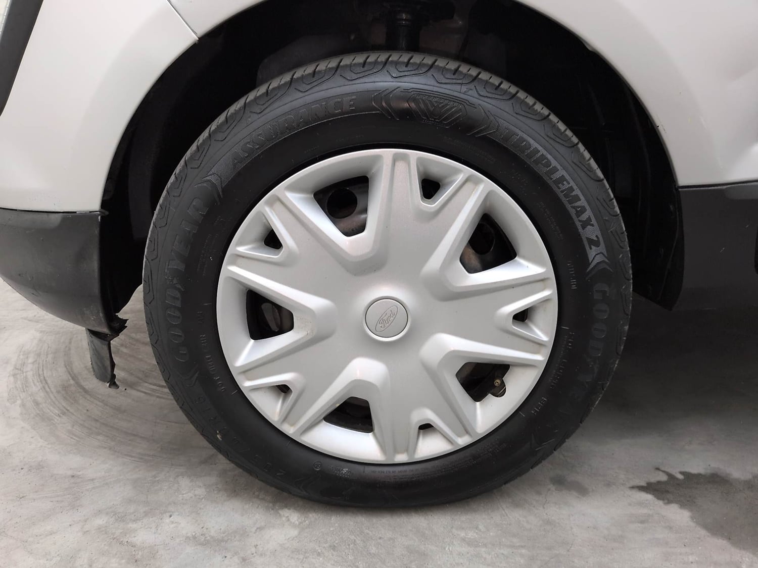 Used 2018 Ford EcoSport Trend + 1.5L Ti-VCT AT Petrol Automatic tyres LEFT FRONT TYRE RIM VIEW