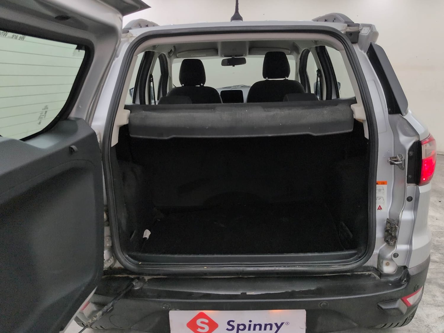 Used 2018 Ford EcoSport Trend + 1.5L Ti-VCT AT Petrol Automatic interior DICKY INSIDE VIEW