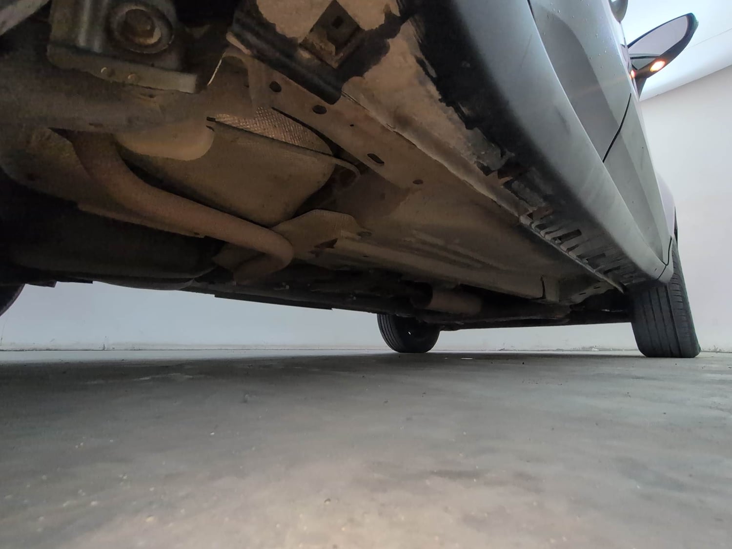 Used 2018 Ford EcoSport Trend + 1.5L Ti-VCT AT Petrol Automatic extra REAR RIGHT UNDERBODY VIEW