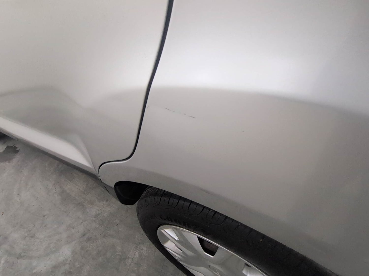 Used 2018 Ford EcoSport Trend + 1.5L Ti-VCT AT Petrol Automatic dents MINOR DENT