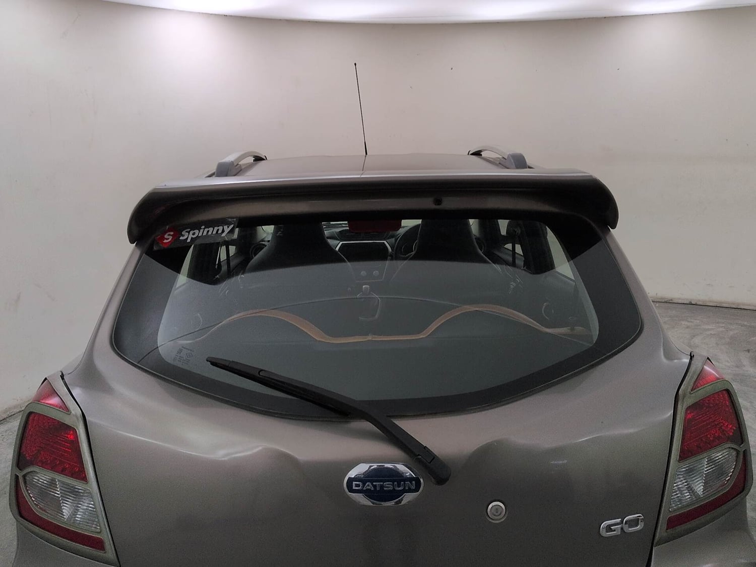 Used 2019 Datsun GO T(O) Petrol Manual exterior BACK WINDSHIELD VIEW