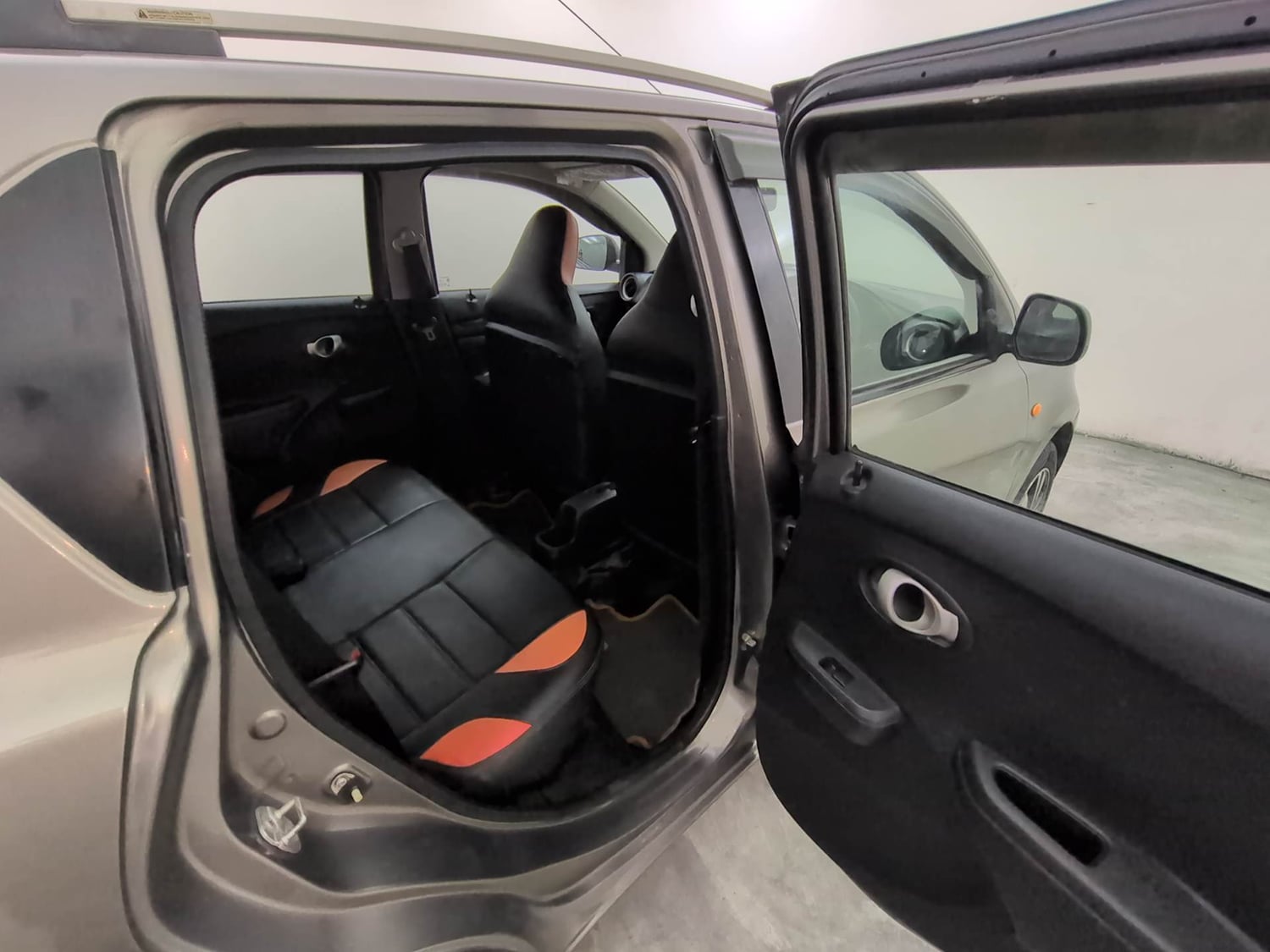 Used 2019 Datsun GO T(O) Petrol Manual interior RIGHT SIDE REAR DOOR CABIN VIEW