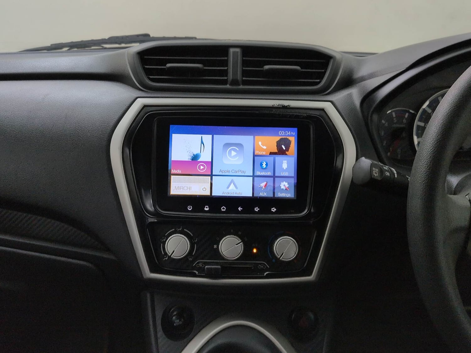 Used 2019 Datsun GO T(O) Petrol Manual interior MUSIC SYSTEM & AC CONTROL VIEW