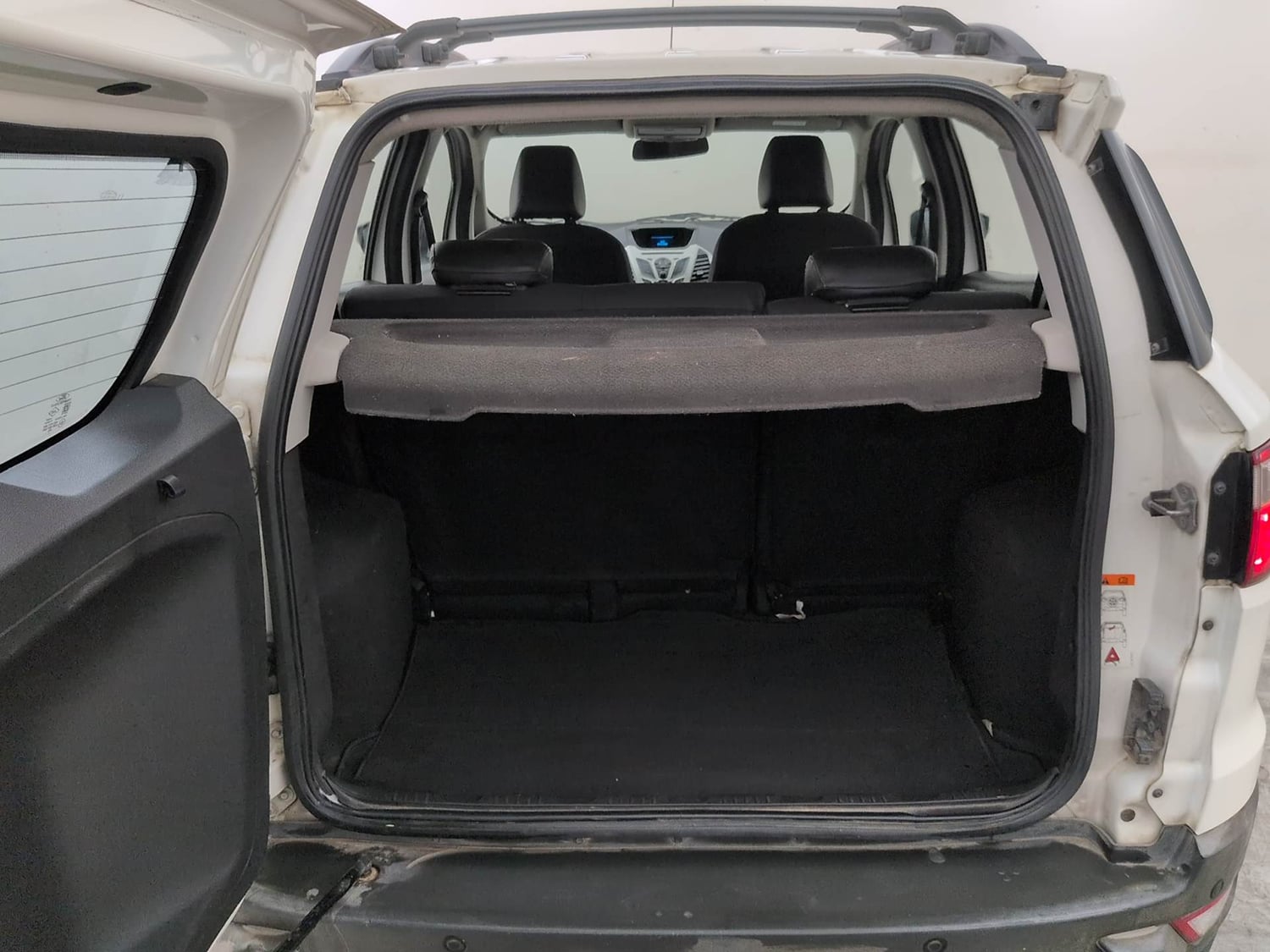 Used 2016 Ford EcoSport Titanium 1.5L TDCi Diesel Manual interior DICKY INSIDE VIEW