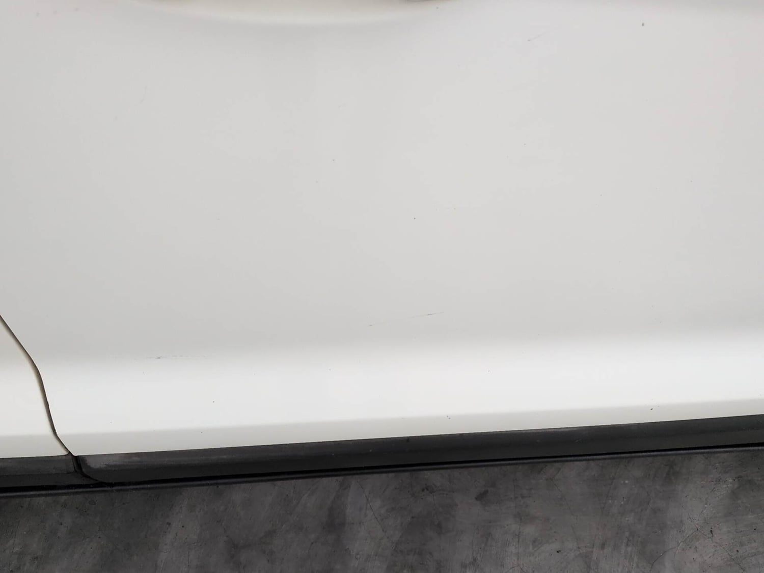 Used 2016 Ford EcoSport Titanium 1.5L TDCi Diesel Manual dents MINOR SCRATCH