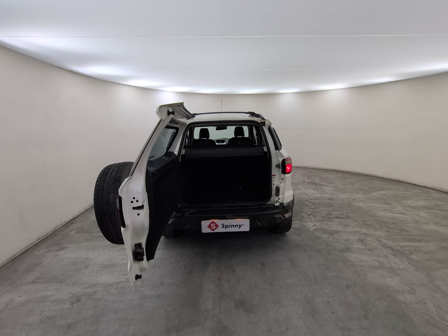Used 2016 Ford EcoSport Titanium 1.5L TDCi Diesel Manual interior DICKY DOOR OPEN VIEW